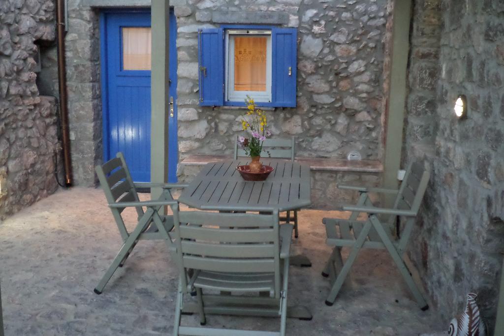 Apartamento To Petradi Avgonima Exterior foto